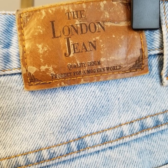 Vintage, MODA international denim shorts - Picture 3 of 5